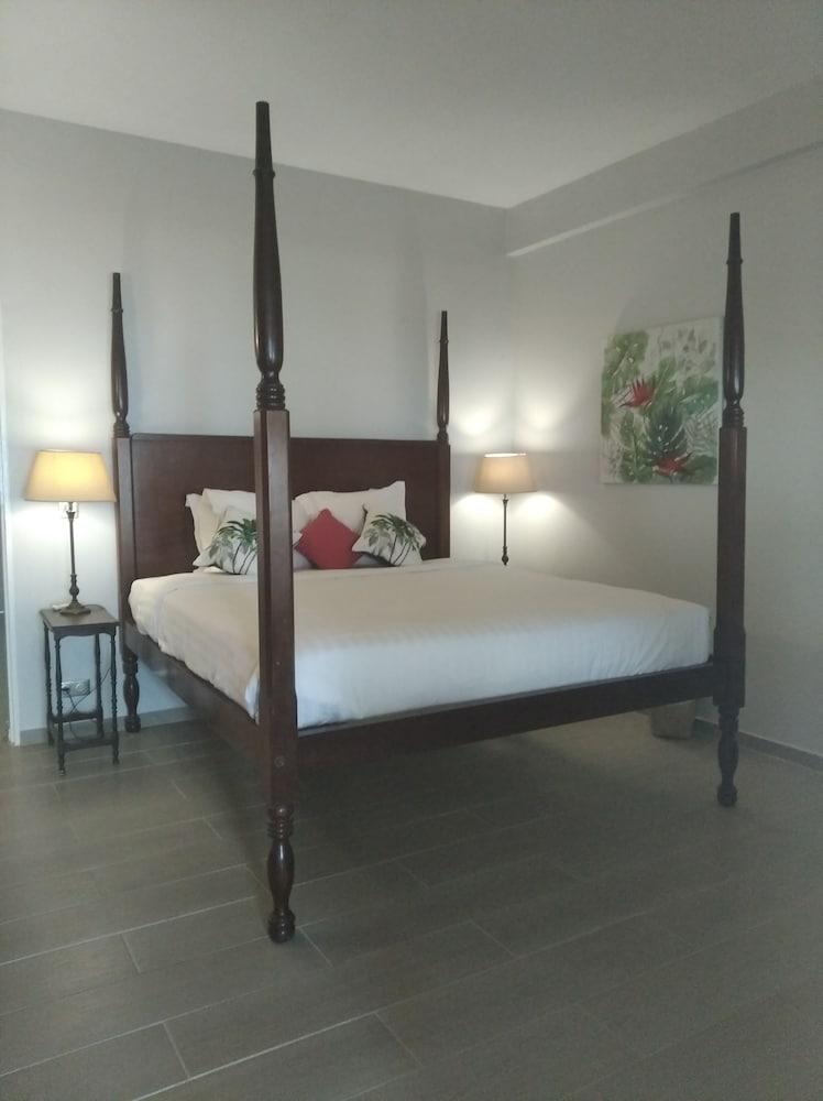 Hotel Fregate Bleue Le François Exteriör bild