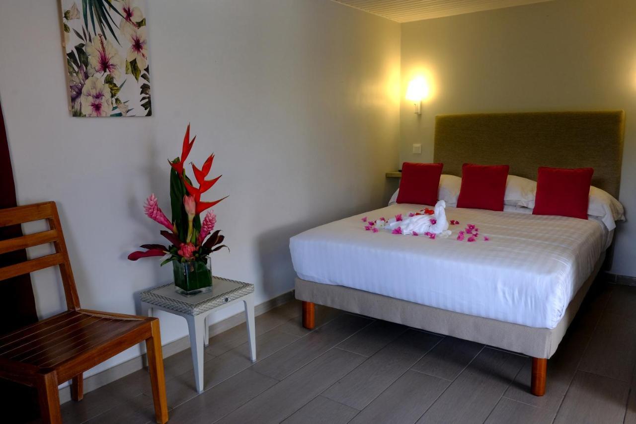 Hotel Fregate Bleue Le François Exteriör bild